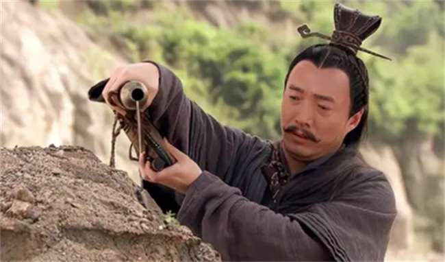 “流氓皇帝”刘邦一生的癖好  每次攻城后就不知所踪  也从不避讳 
