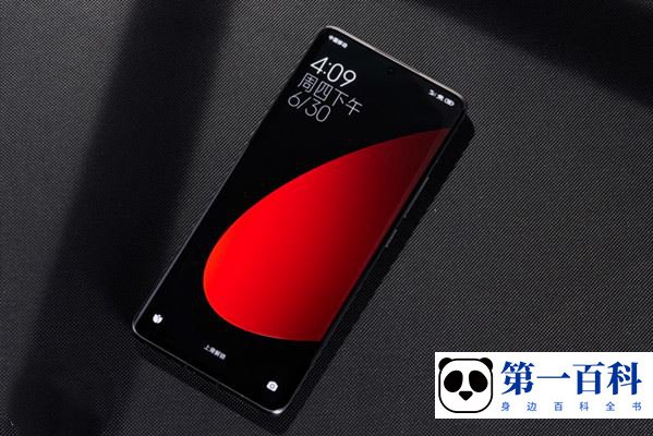 Xiaomi 12S Pro是曲面屏吗？