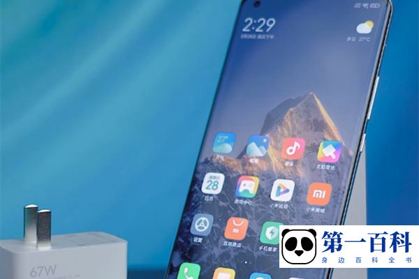 Xiaomi 12 Ultra是曲面屏吗？