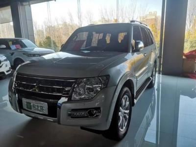 2022三菱帕杰罗v97 价格（帕杰罗v97越野缺点）