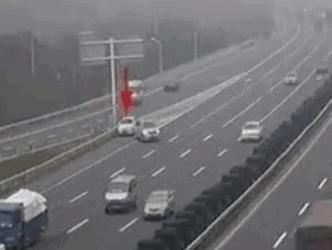 高速公路倒车扣多少分（高速公路匝道反向倒车会扣12分吗）