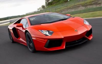aventador兰博基尼（兰博基尼大牛roadster）