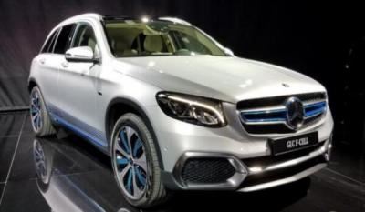 glc260奔驰价格2020款 2020款奔驰glc260落地价32万元(乘坐感受十分舒适) 