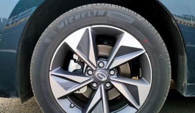 传祺m6轮胎尺寸 215/60 r16米其林浩悦轮胎